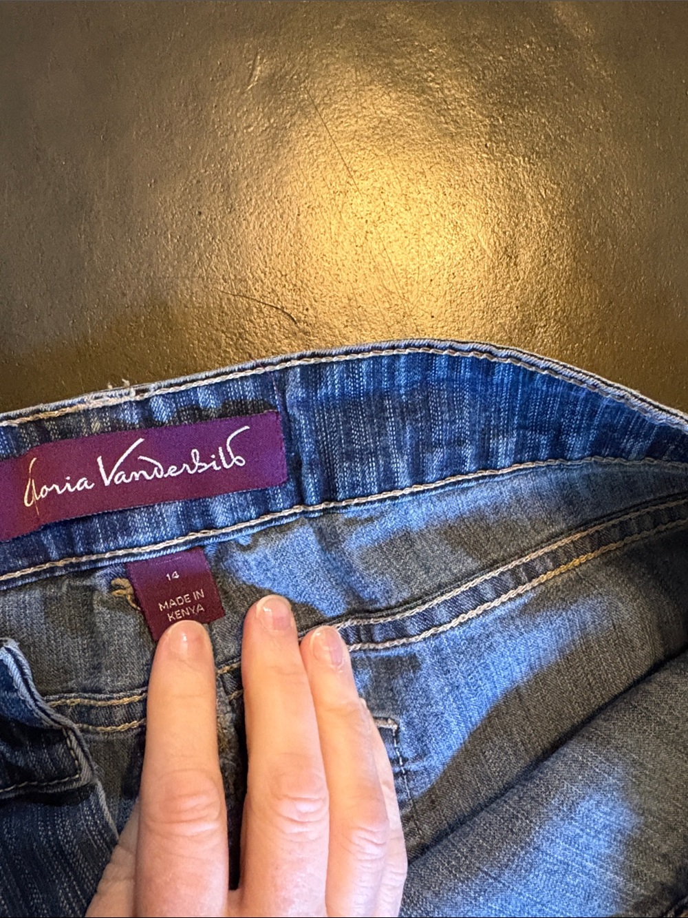 Gloria Vanderbilt Blue Denim Cropped Jeans with Gold Embroidered Hem - Picture 2 of 2